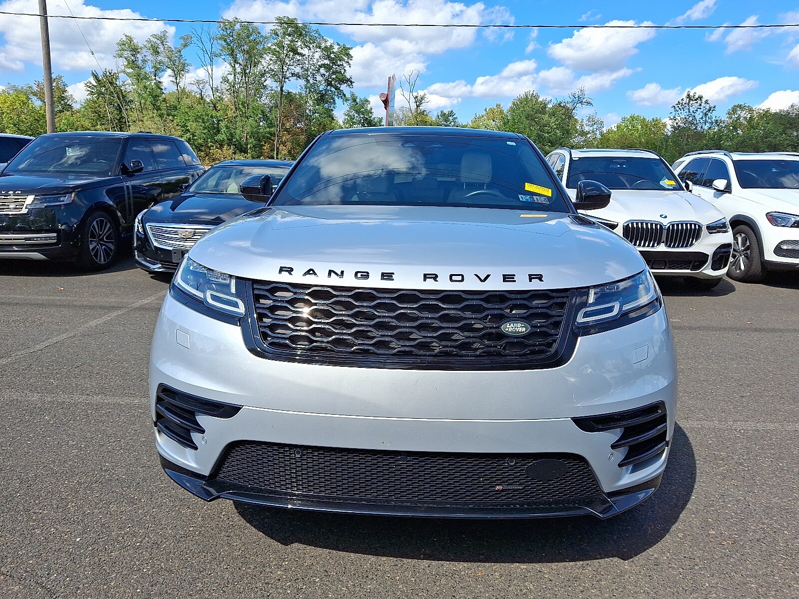 2023 Land Rover Range Rover Velar P250 R-Dynamic S photo 3