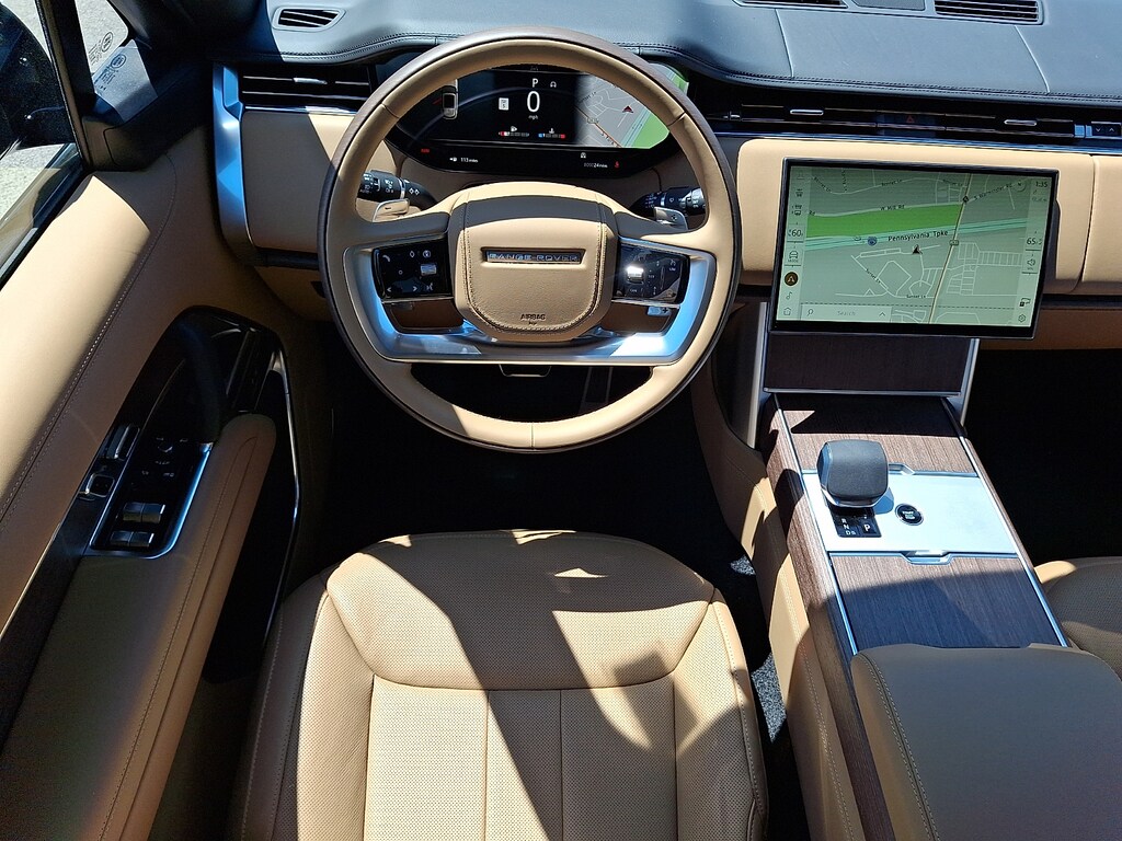 New 2026 Land Rover Range Rover P530 SE Sport Utility
