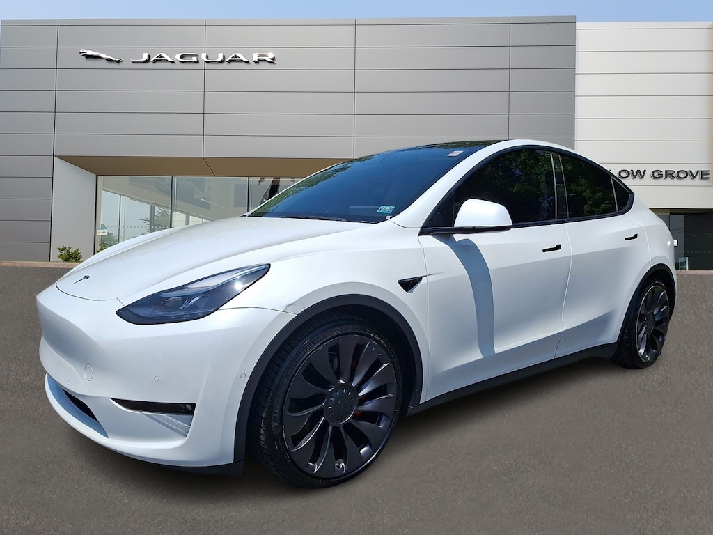 Used 2022 Tesla Model Y Performance Dual Motor All-Wheel Drive Sport Utility