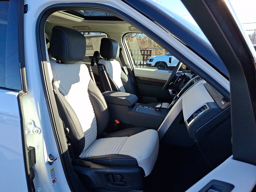 New 2026 Land Rover Discovery S Sport Utility