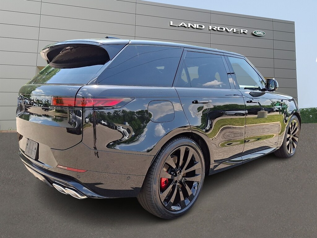 New 2026 Land Rover Range Rover Sport P530 Dynamic SE Sport Utility