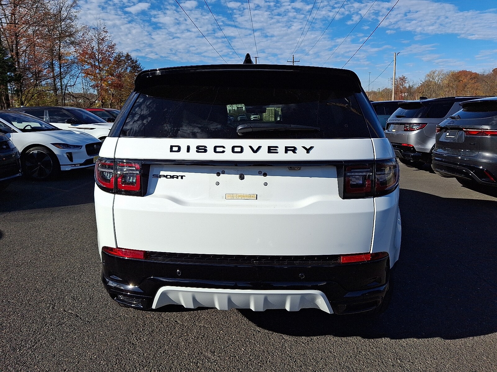 2025 Land Rover Discovery Sport Dynamic SE photo 4