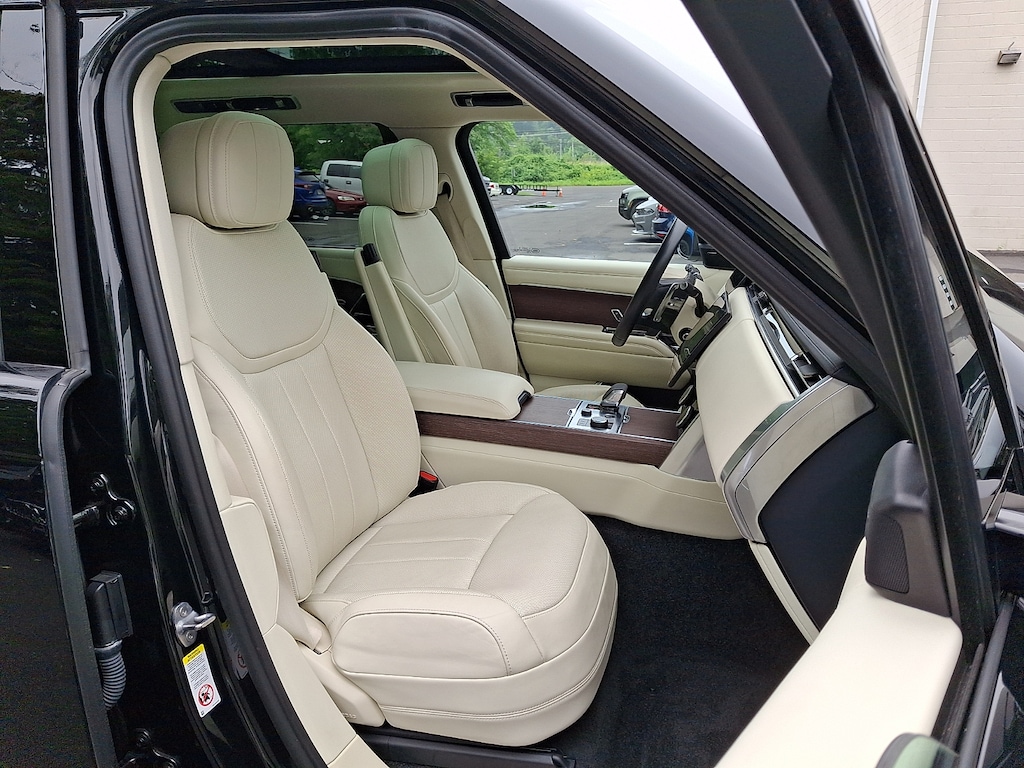 Certified 2023 Land Rover Range Rover P400 SE Sport Utility