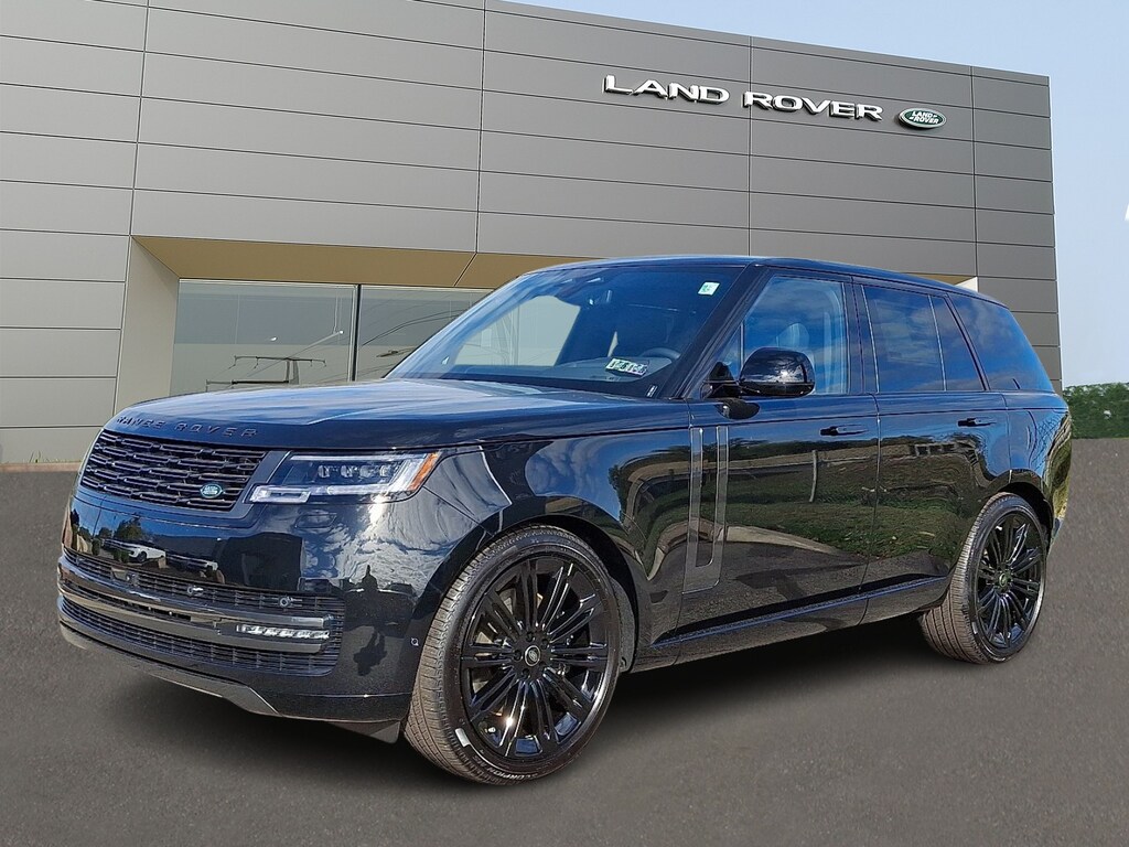 New 2025 Land Rover Range Rover P530 SE Sport Utility