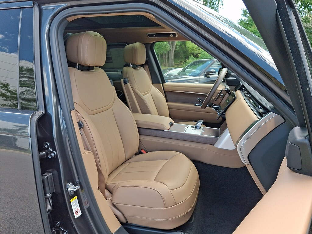 Used 2026 Land Rover Range Rover P530 SE Sport Utility