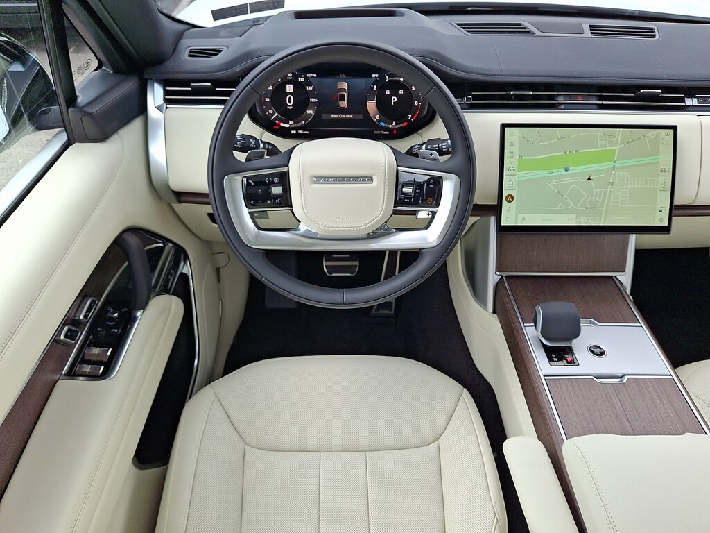 New 2026 Land Rover Range Rover P400 SE Sport Utility