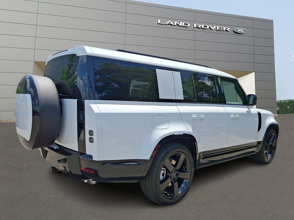 Used 2026 Land Rover Defender P400 X-Dynamic SE Sport Utility