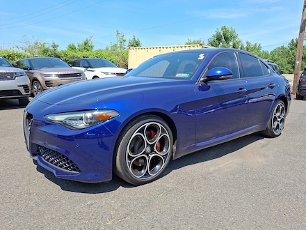 2022 Alfa Romeo Giulia Ti AWD Sedan