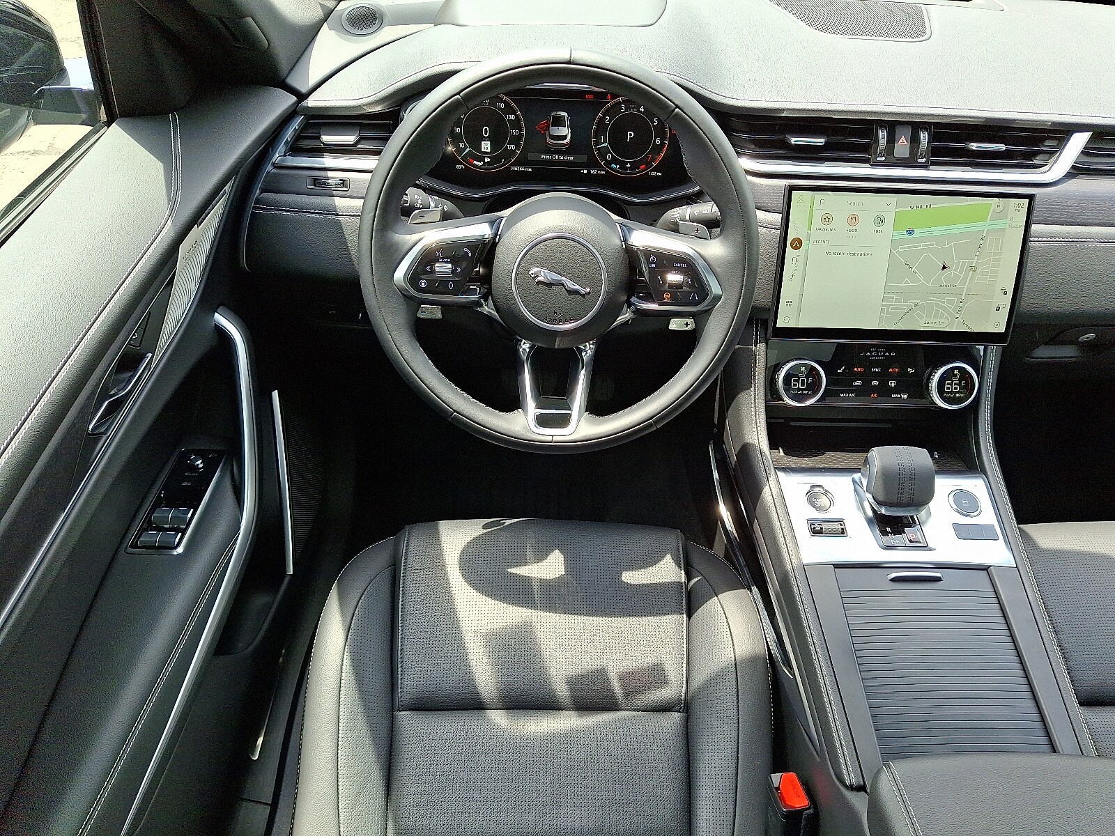2025 Jaguar F-PACE R-Dynamic S P250 photo 4