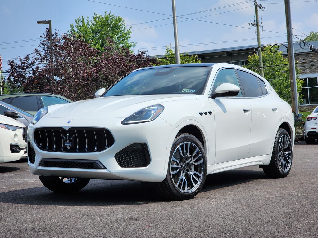 New 2025 Maserati Grecale SUV