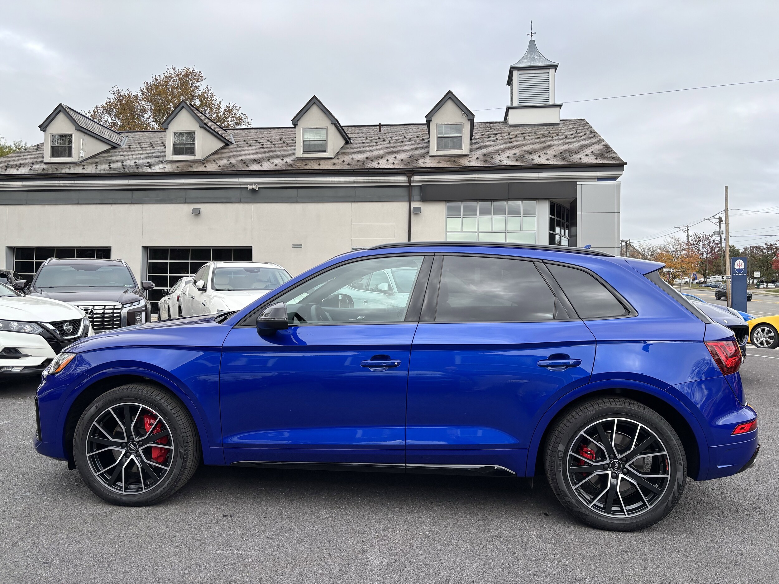 2025 Audi SQ5 Premium Plus photo 2