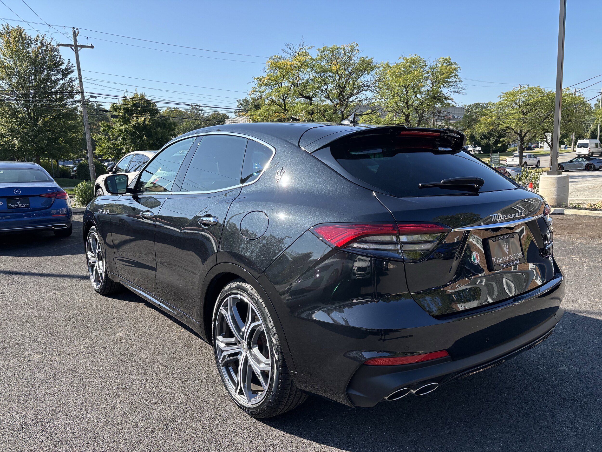 2022 Maserati Levante GT photo 2