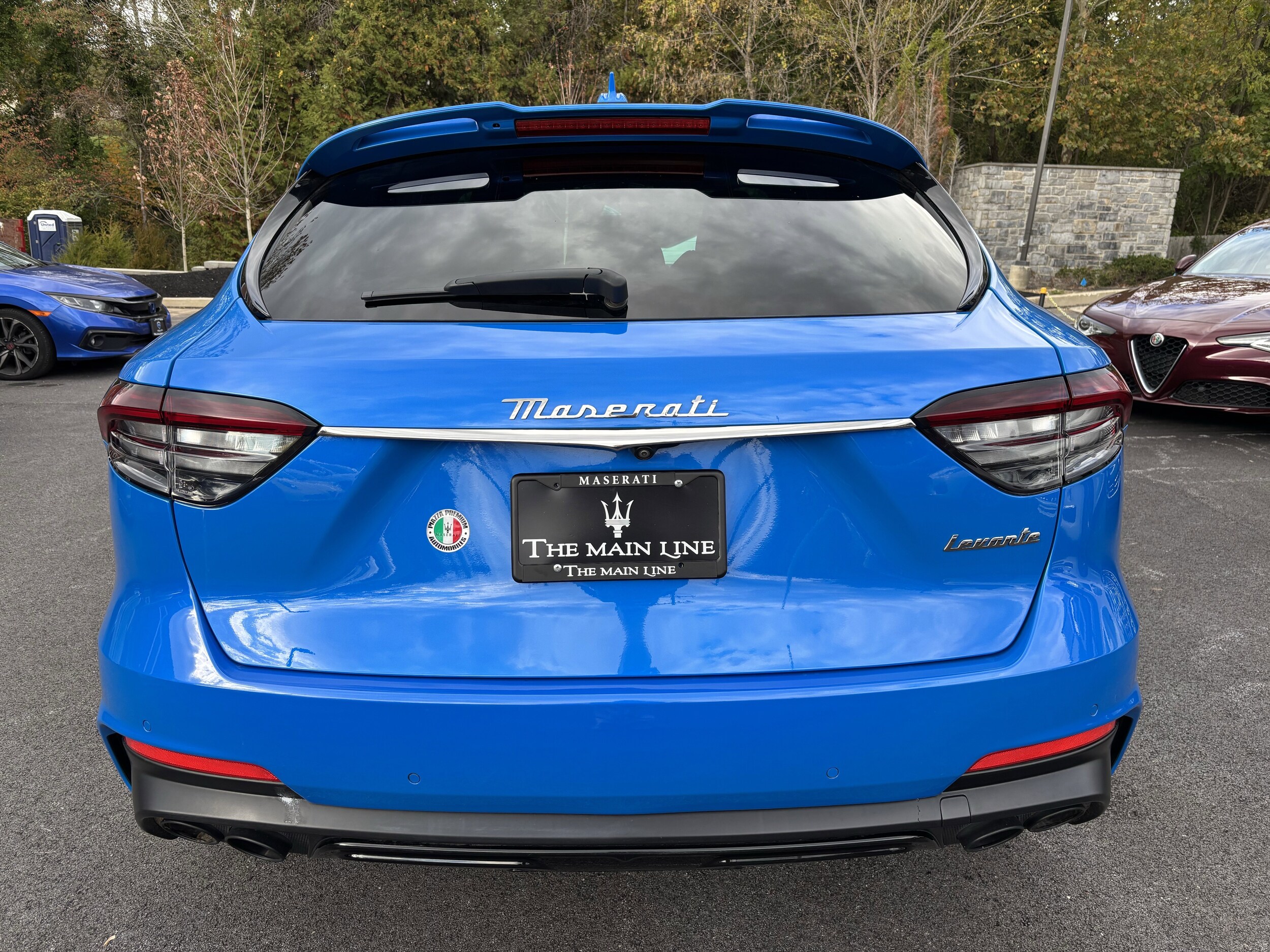 2022 Maserati Levante photo 3