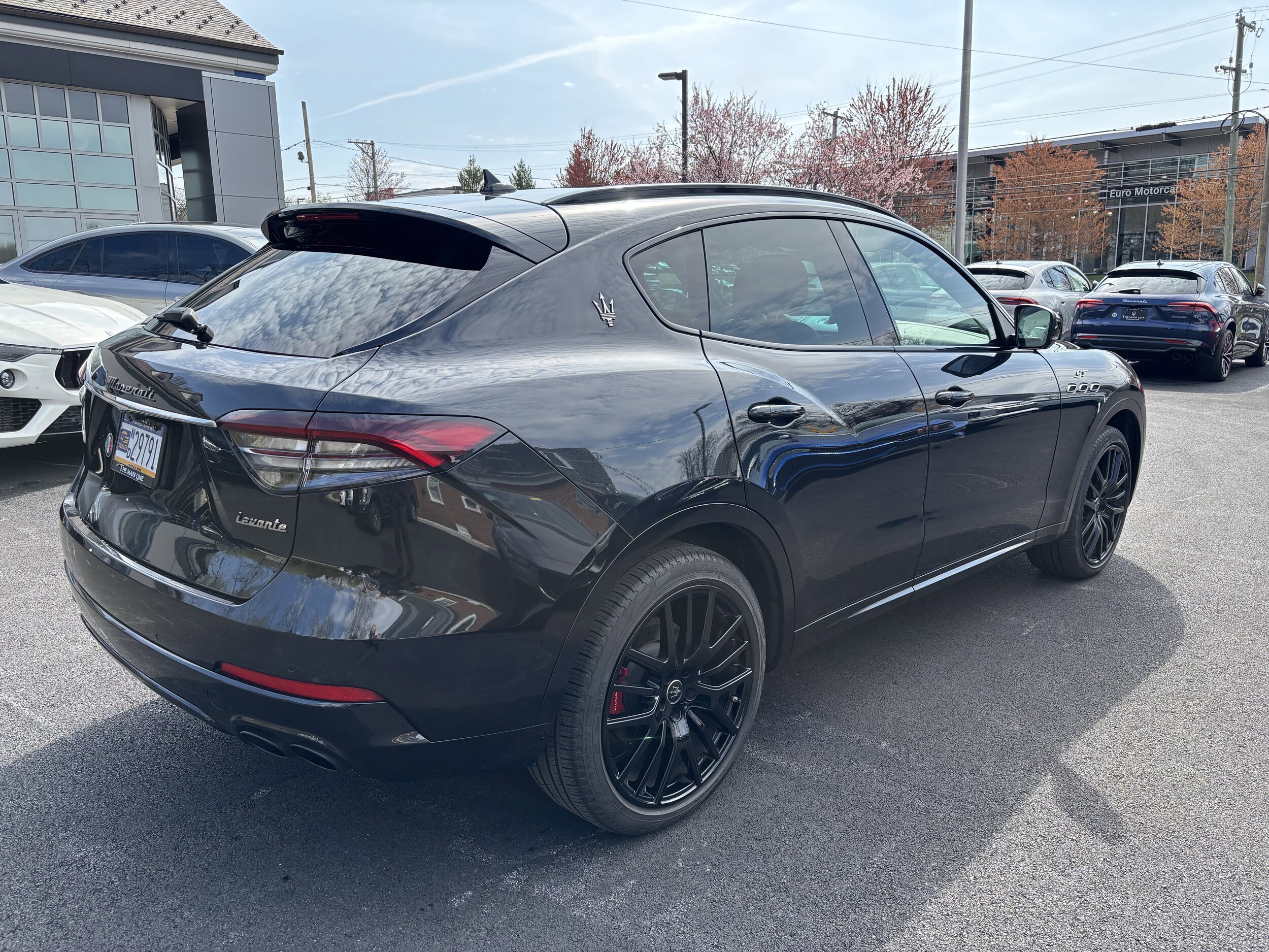2022 Maserati Levante GT photo 3