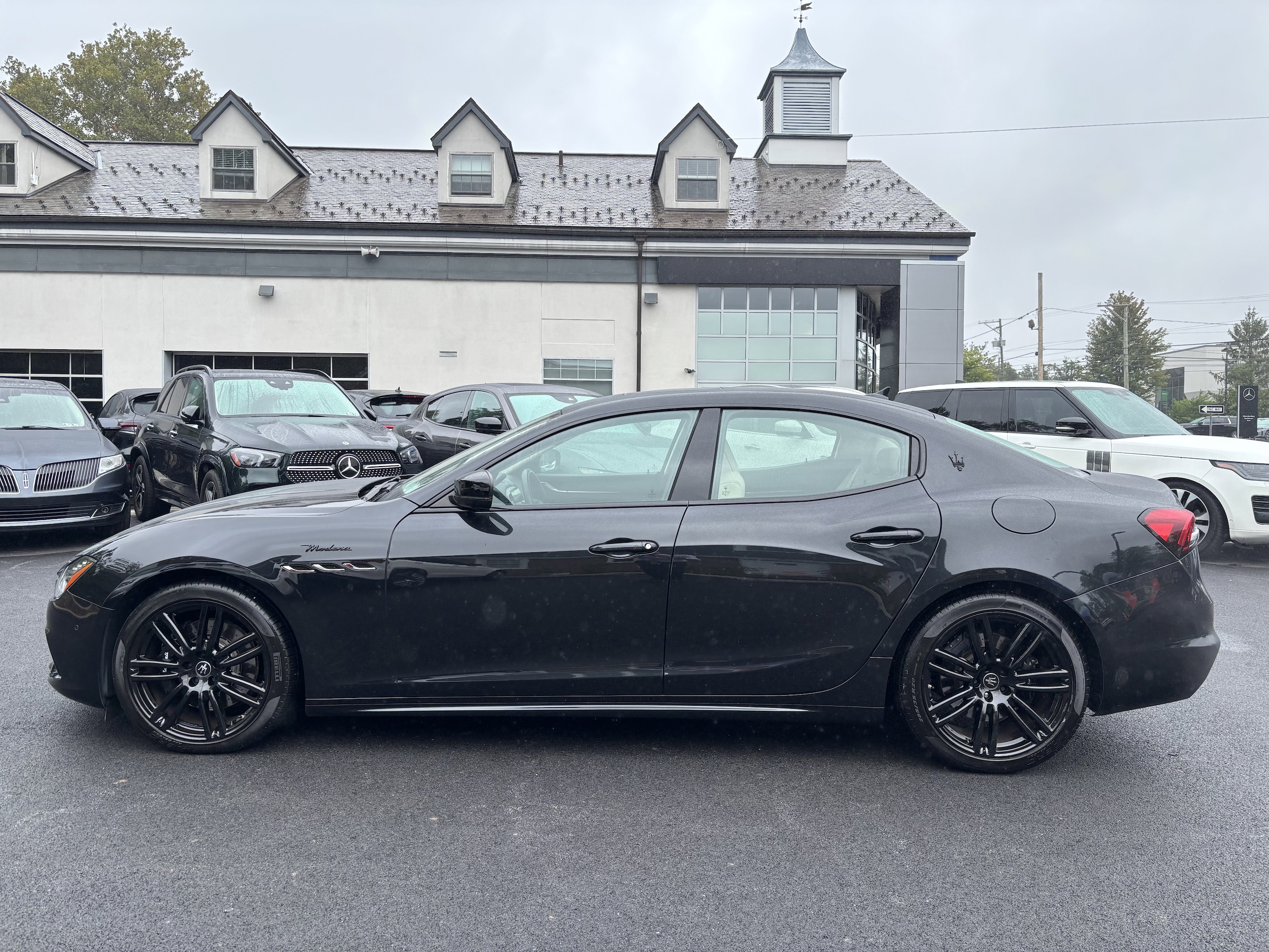 2022 Maserati Ghibli Modena Q4 photo 2