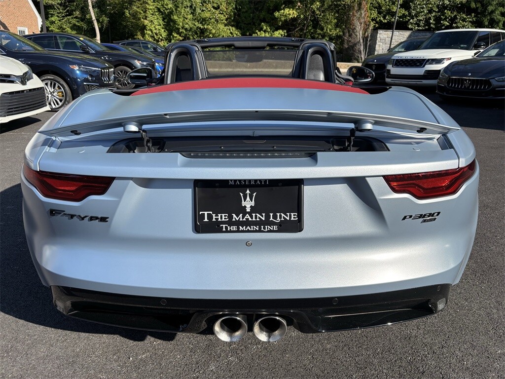 2021 Jaguar F-TYPE R-Dynamic photo 4