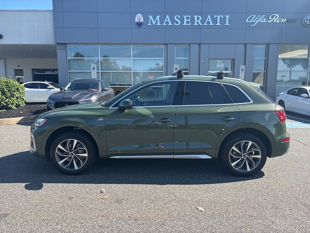 2023 Audi Q5 45 S line Premium photo 2