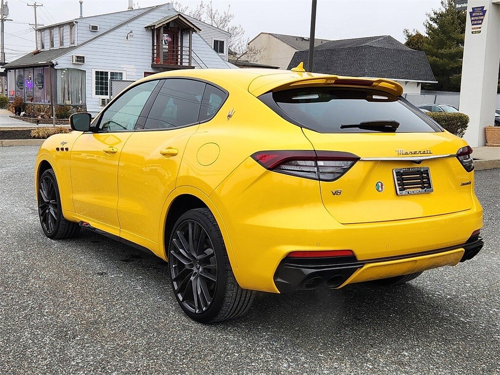 2023 Maserati Levante Trofeo photo 3