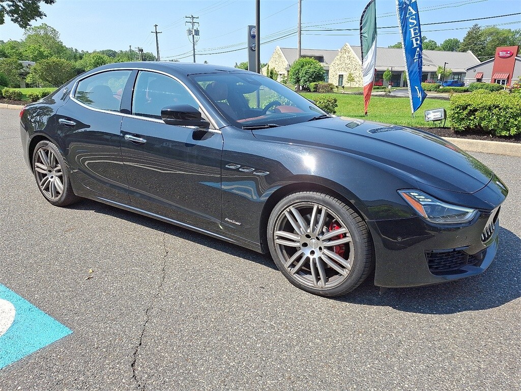 2018 Maserati Ghibli Q4 GranLusso photo 3