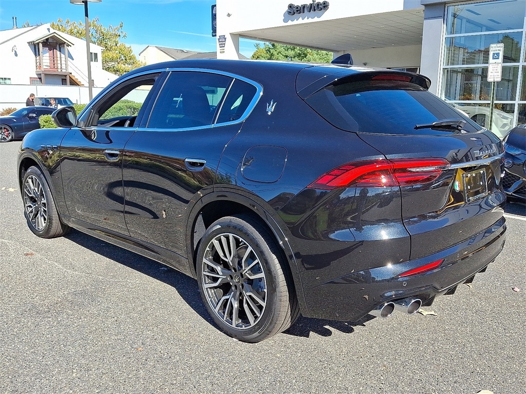 New 2025 Maserati Grecale SUV