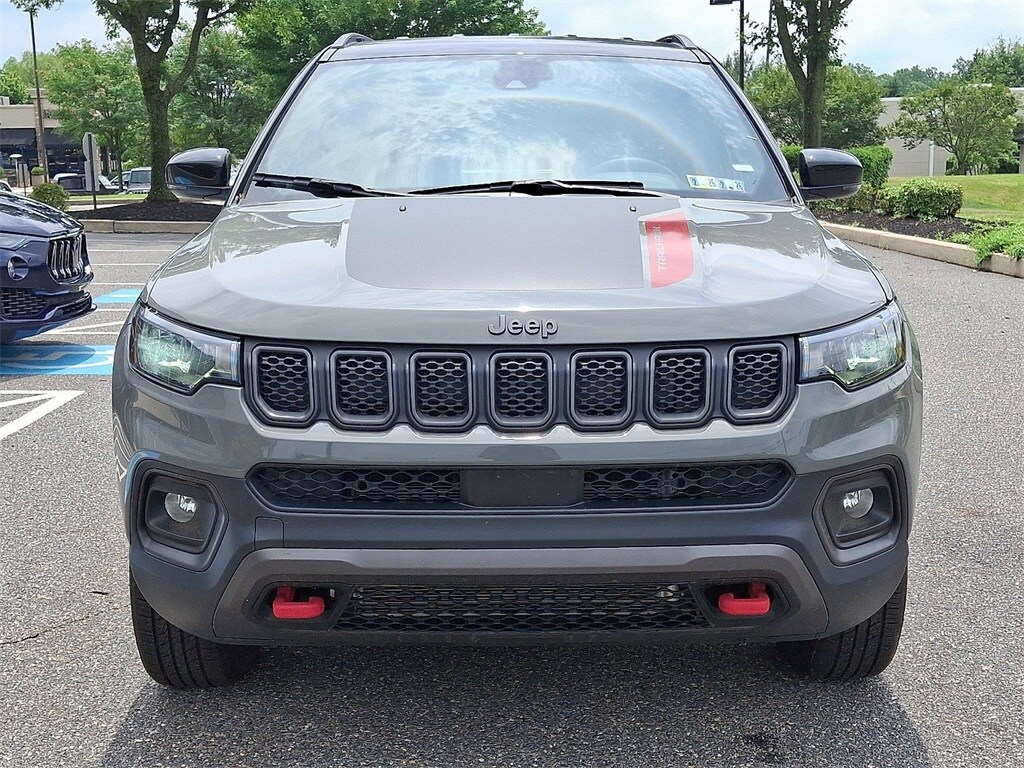 2024 Jeep Compass Trailhawk photo 2