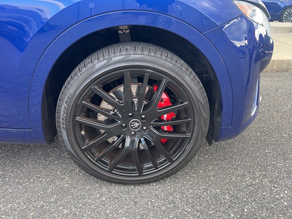 2024 Maserati Levante Modena photo 4