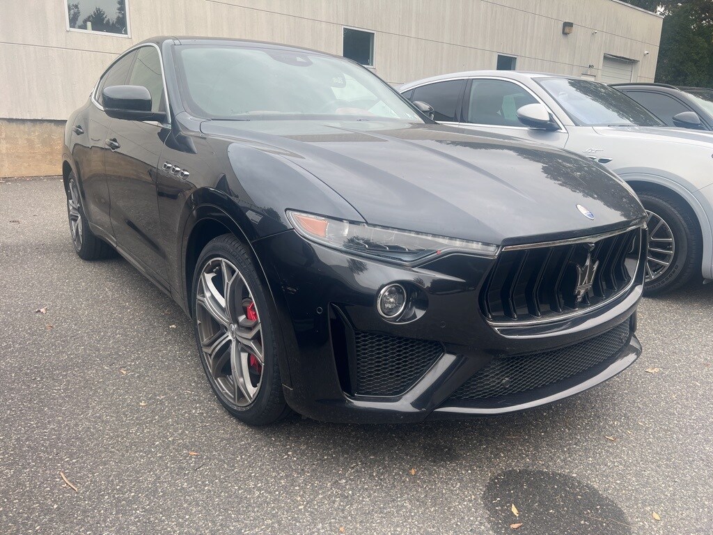 2019 Maserati Levante GTS photo 2