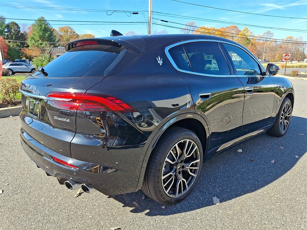 New 2025 Maserati Grecale SUV