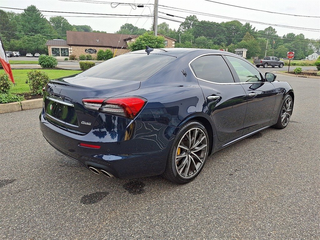 2022 Maserati Ghibli Modena Q4 photo 4