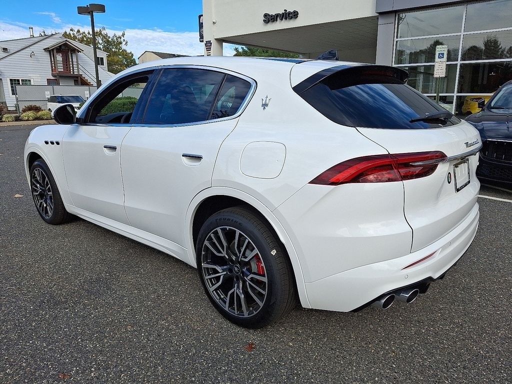 Used 2025 Maserati Grecale SUV
