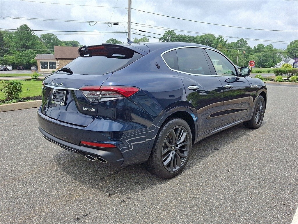 2022 Maserati Levante Modena photo 4