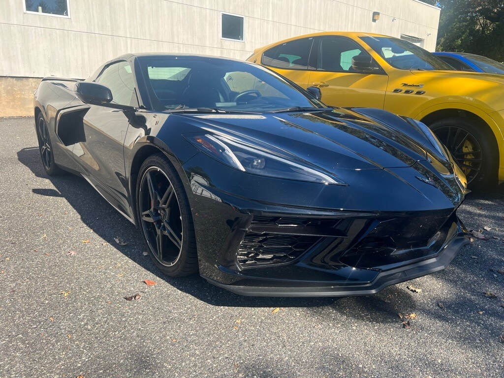 2022 Chevrolet Corvette Stingray 3LT Convertible photo 2