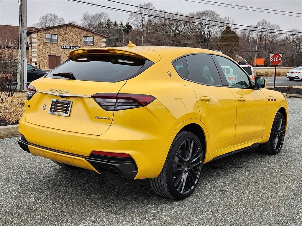 2023 Maserati Levante Trofeo photo 4