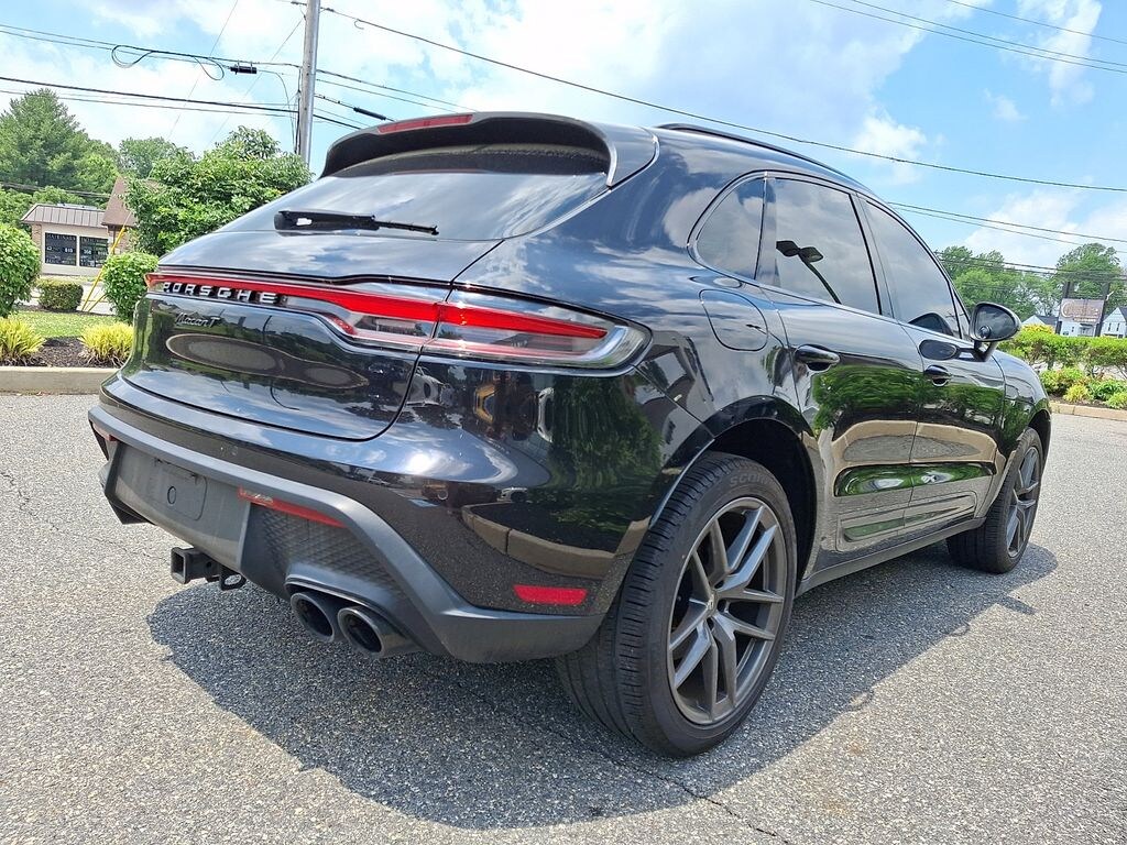 Used 2024 Porsche Macan T SUV