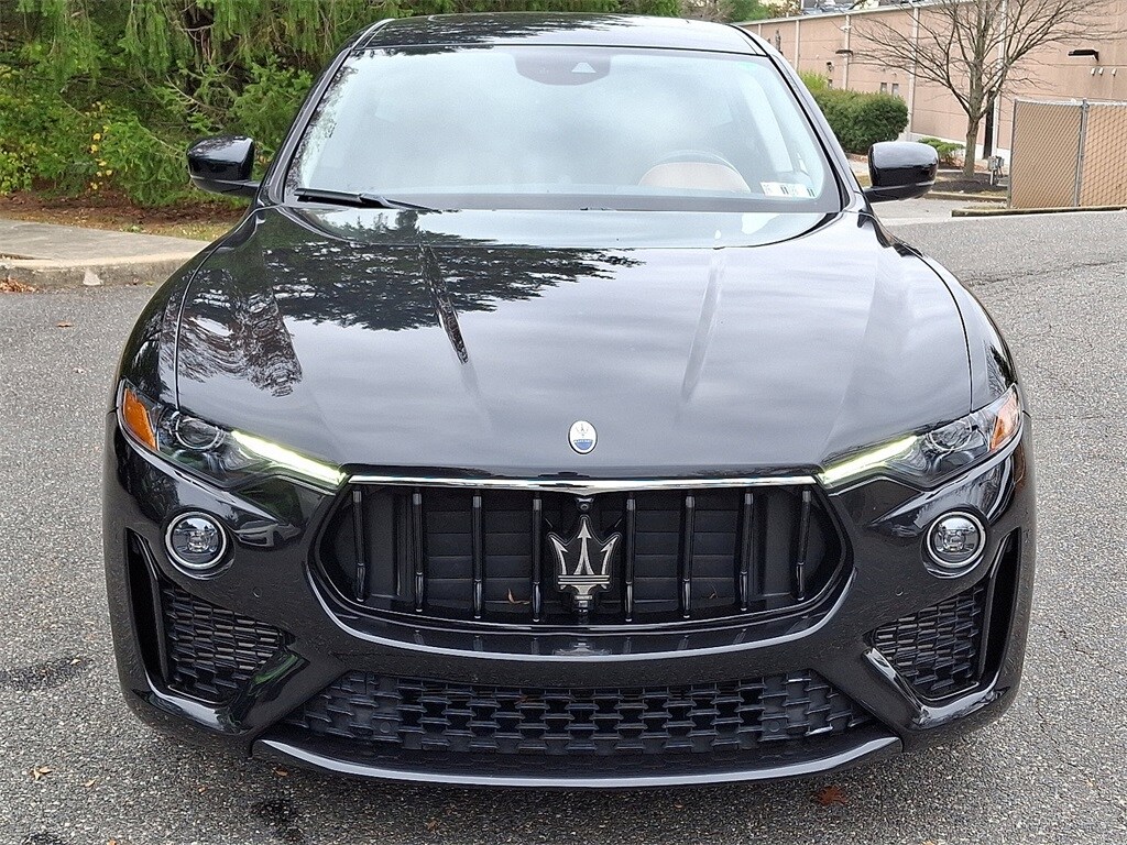 2022 Maserati Levante Modena photo 2