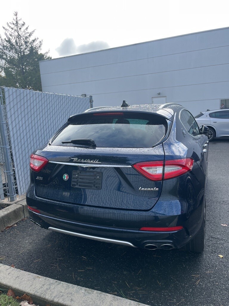 2020 Maserati Levante GranLusso photo 3