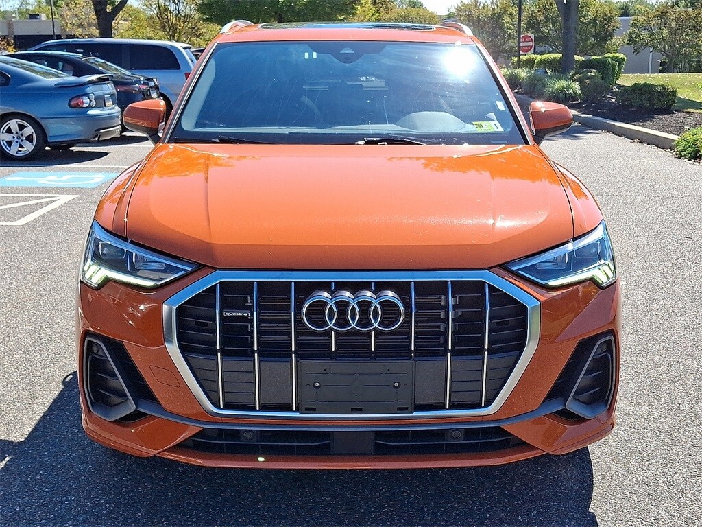2024 Audi Q3 45 TFSI S line Premium photo 2
