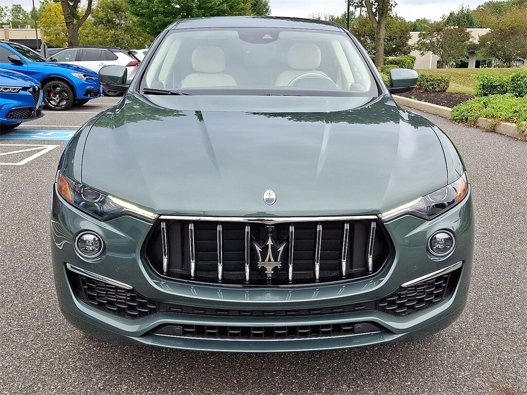 2022 Maserati Levante GT photo 2
