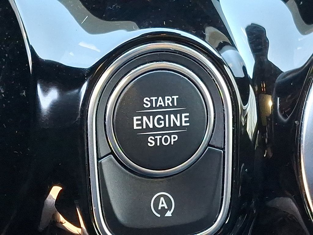2023 Mercedes-Benz GLA Base - Photo 24