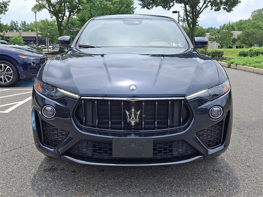 2022 Maserati Levante Modena photo 2