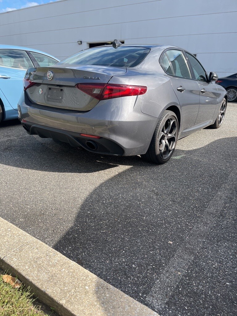 2019 Alfa Romeo Giulia Ti Sport photo 3