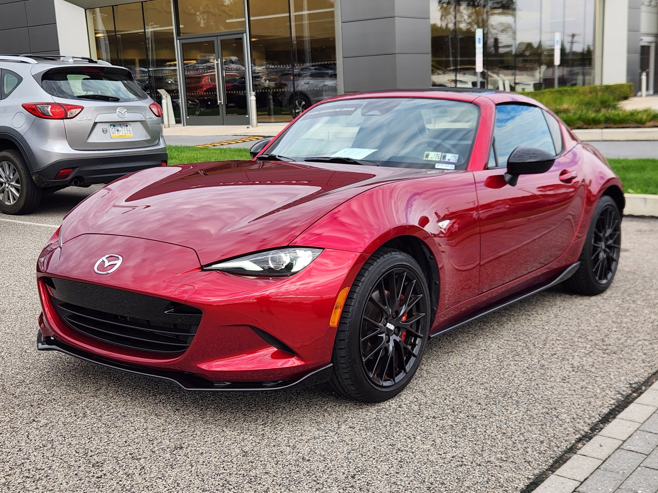 2024 Mazda MX-5 Miata Miata RF photo 2
