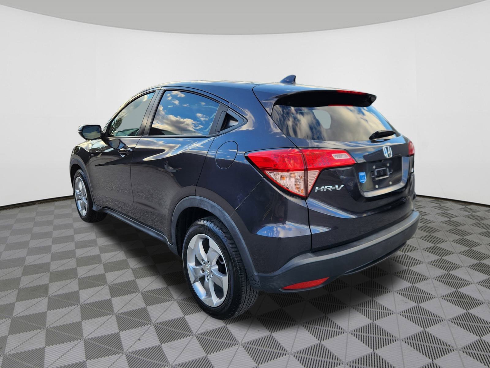 2017 Honda HR-V EX photo 3