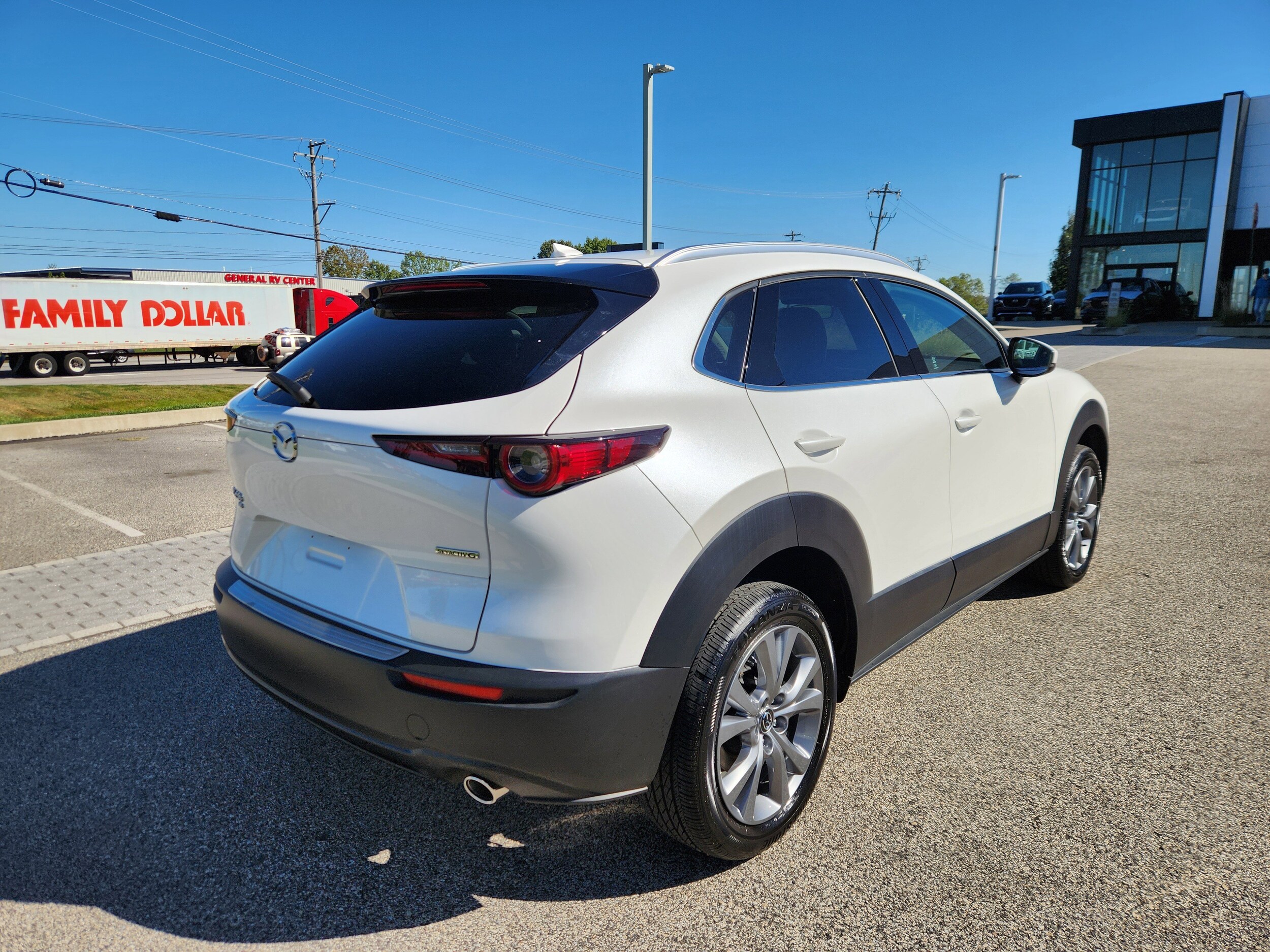 2025 Mazda CX-30 2.5 S Premium photo 4