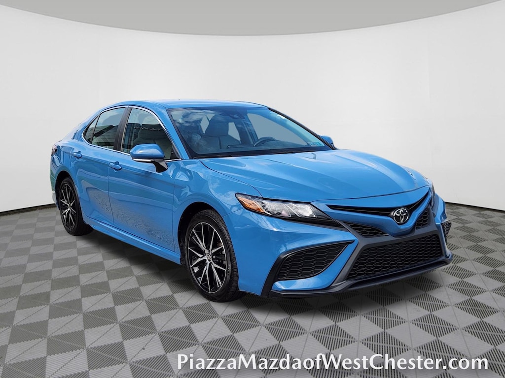 Used 2024 Toyota Camry SE Sedan