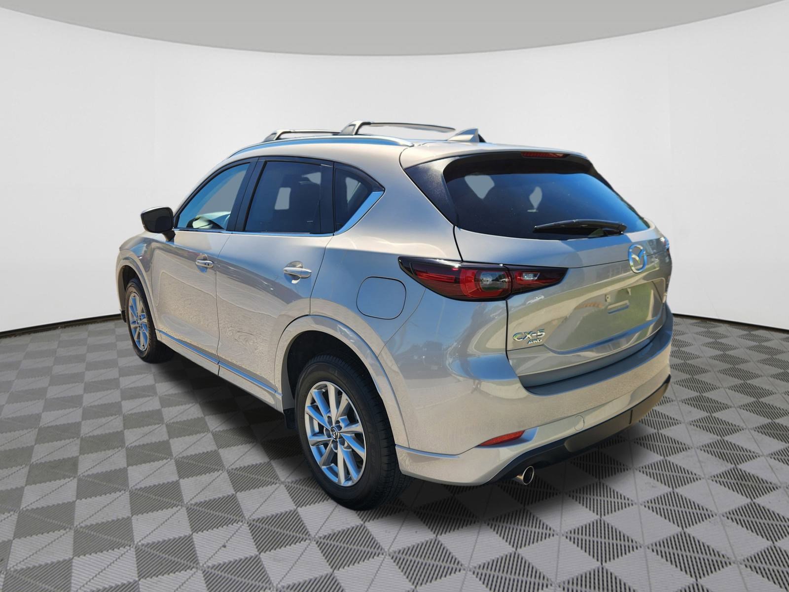 2025 Mazda CX-5 2.5 S Preferred photo 3