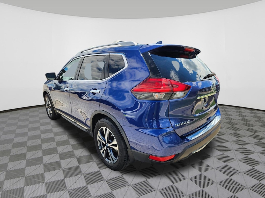 Used 2017 Nissan Rogue SL SUV