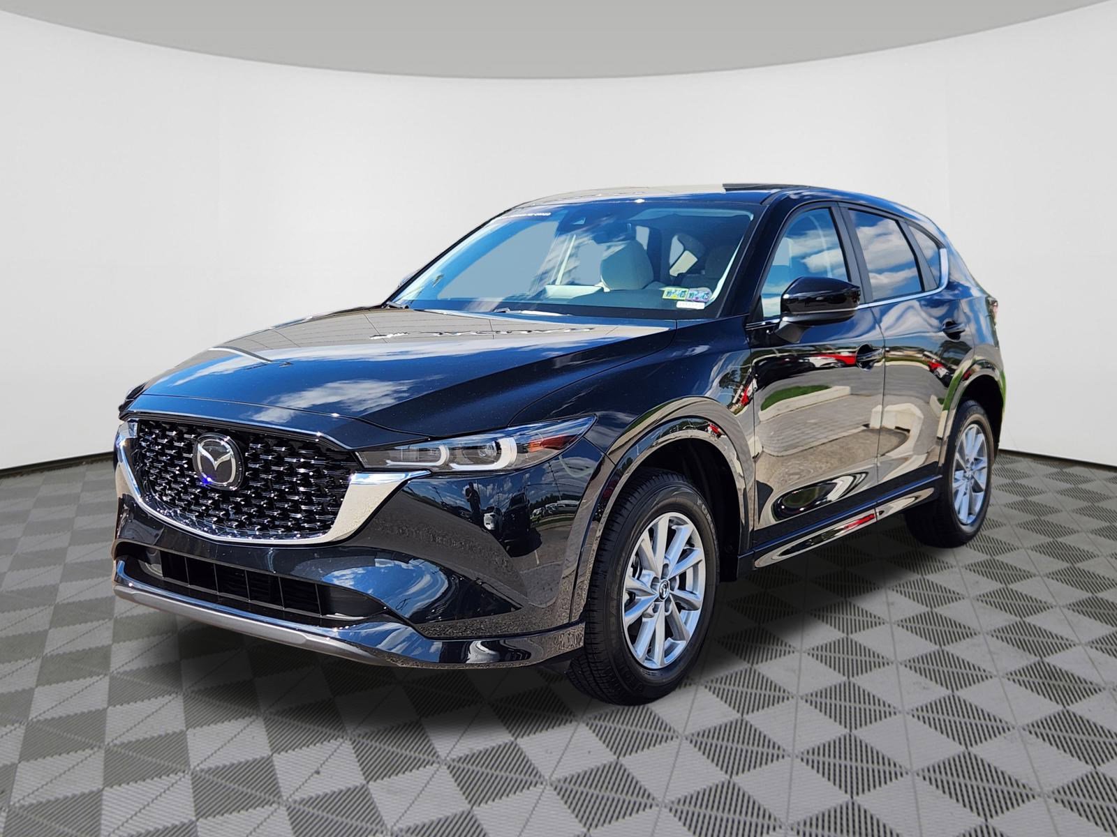 2025 Mazda CX-5 2.5 S Preferred photo 2