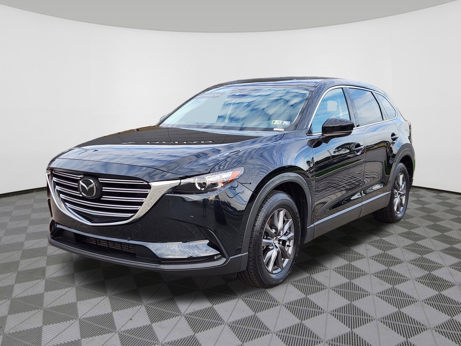 2022 Mazda CX-9 Touring photo 2