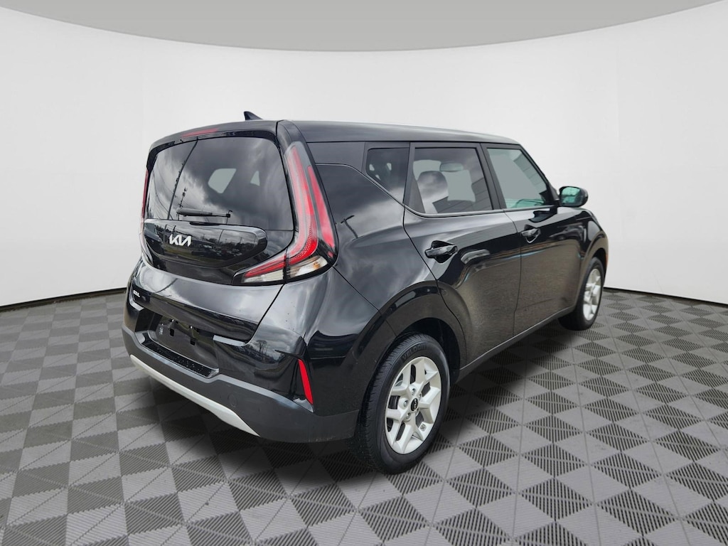 Used 2023 Kia Soul S Hatchback